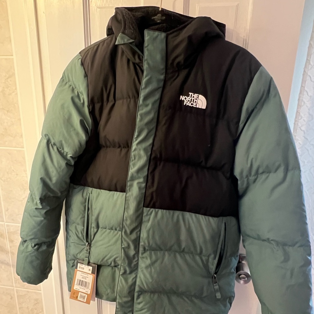 Boys North Face Jacket BNWT 18-20